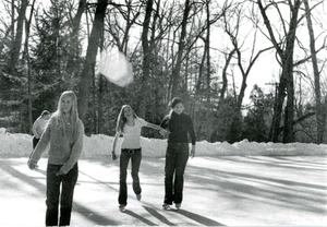 Kale Spague '74, Dini Price '72, Libby Pennink '72 skating