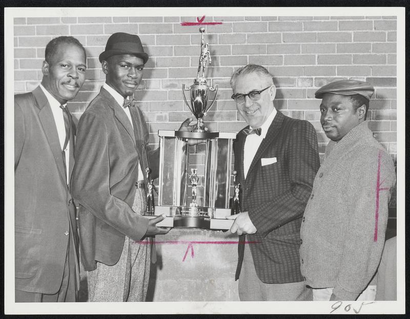 Taxi Men's Award to Outstanding Greater Boston Schoolboy Athlete. L.R ...