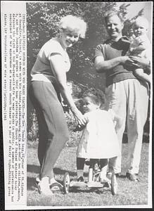 Vicar defends wife who wears slacks