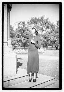 Models posing, Boston Common