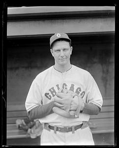 1 Chicago player glove