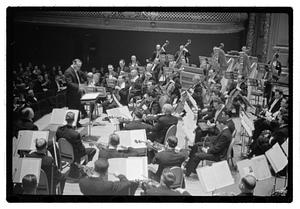 Harvard & Radcliffe Glee Clubs symphony Woodworth conducting, Symphony Hall