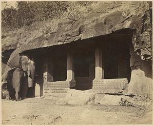 Cave VI at Kuda