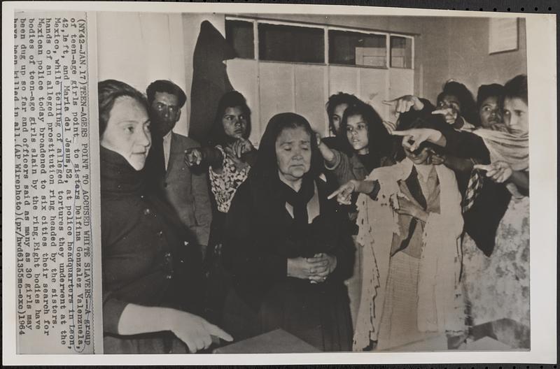 Teen-agers point to accused white slavers