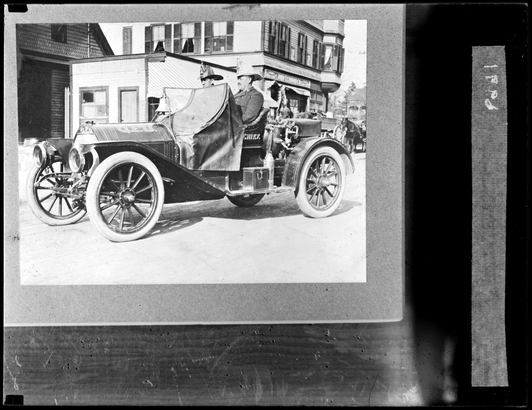 Chief Litchfield in Chiefs car (1913)