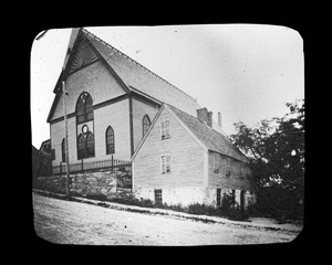 Old house and Saint Paul's Church