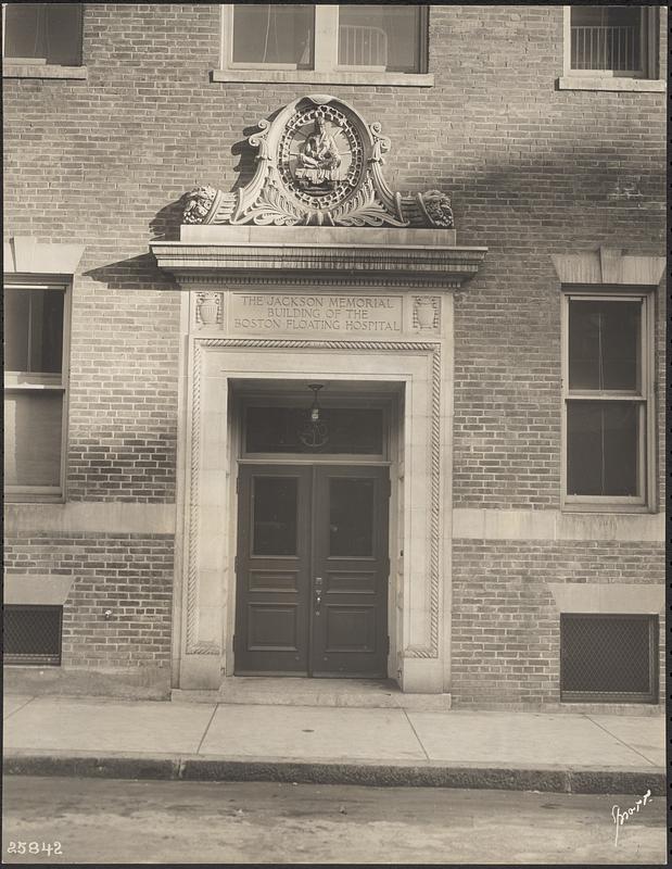 Boston Floating Hospital, Ash St. entrance