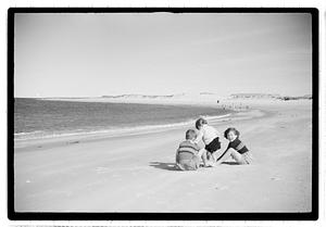 Nito Carolyn & Pablo sand dunes