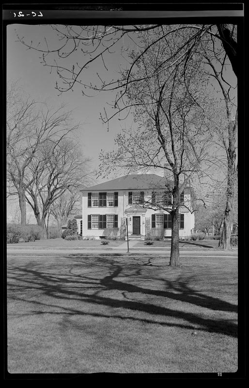 House of Jonathan Harrington, Lexington Common