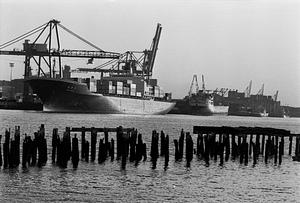 Container ships in Charlestown