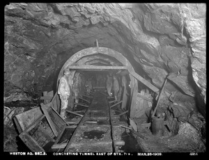 Weston Aqueduct, Section 2, concreting tunnel, east of station 71+, Framingham, Mass., Mar. 26, 1903