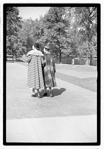 Models posing, Boston Public Garden