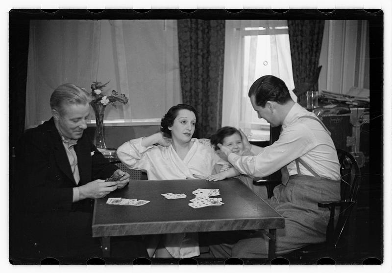 Bebe Daniels and family