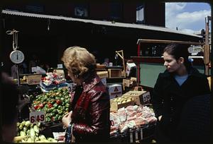 Outdoor market at Haymarket Square