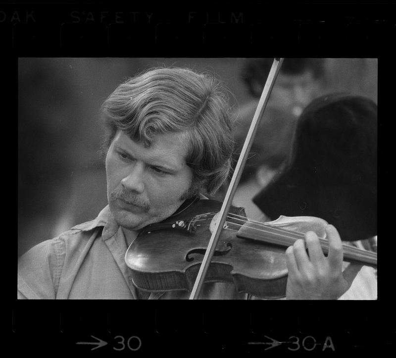 Summertime street violinist, Boston Digital Commonwealth