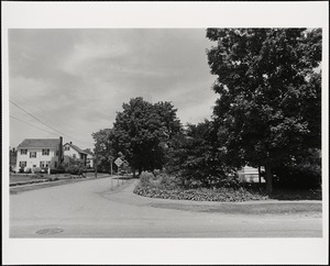 Fairfield St. at Great Plain Ave.