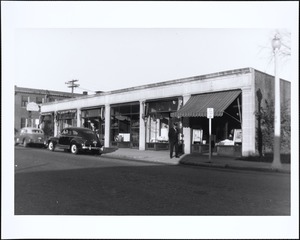 Jacob's Shoes, left corner of block, Chestnut St.