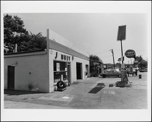 Jenny Gas Station, Highland Avenue