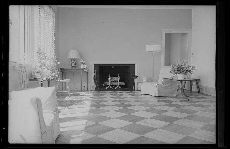 Marblehead Neck, Johnson House, fireplace