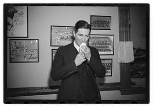 Casey, Eddie, coach, pro football