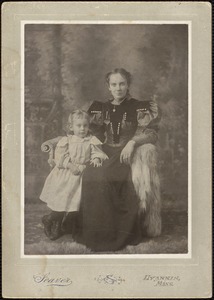 Librarian Caroline Fuller Coleman (1865-1937) with her four-year-old daughter Alice