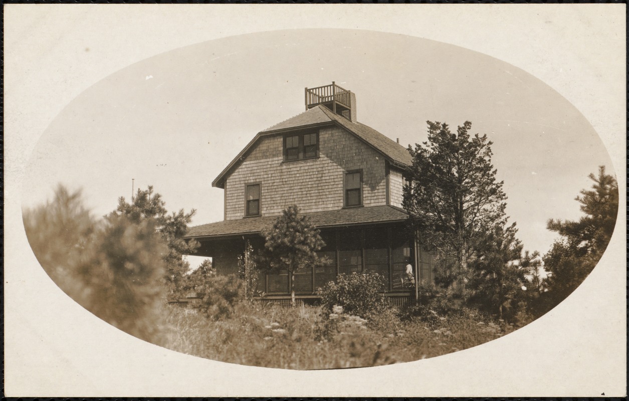 Opposite the Mecarta house was the summer home of the famous musician Felix Winternitz, with a boathouse at Warren's Cove. In 1929, it was bought by the wife of the famous writer J. P. Marquand (1893-1960). The house burned down on Halloween 1971