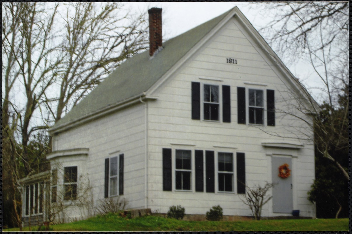 The core of the  David Jones house on Rosa Lane may have been built in 1811 by Cornelius Jones. The house as seen today was built in Greek Revival style in 1861 by mariner David Jones