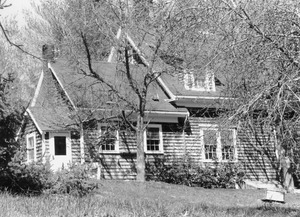 The Zenas Crocker IV house was built in 1880 by Stephen Crocker Hamblin (1851-1881) for Abel Makepeace. The house was later the home of Zenas Crocker IV (1864-1963), the town road-grader, who raised his sons Lauchlan, a future sheriff, and Zenas V, a future WW1 pilot and founder of Cape Cod Airfield in the village