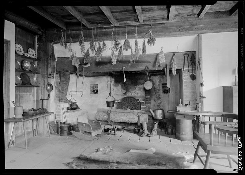 Saugus Iron Works, interior