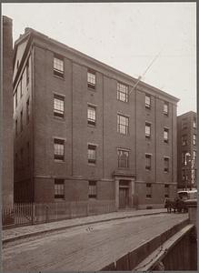 Boston: Old Brimmer School