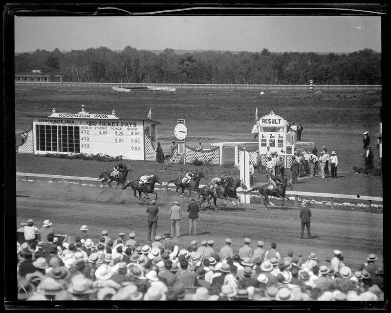 Horse race at Rockingham Park