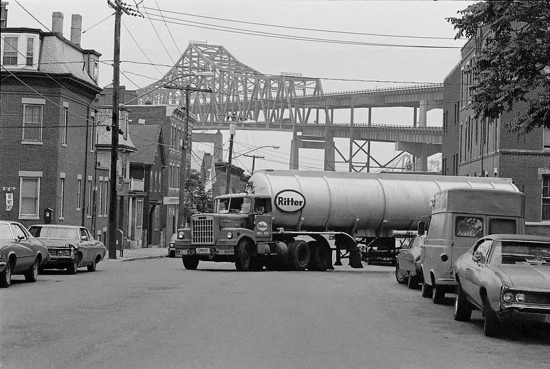 Fuel truck