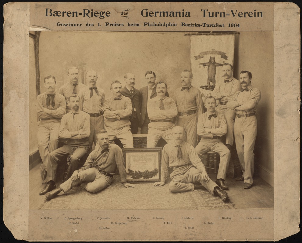 Bæren-Riege des Germania Turn-Verein. Gewinner des 1. preises beim Philadelphia Bezirks-Turnfest 1904
