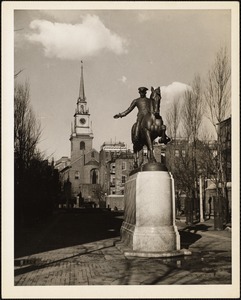 Old North Church & statue of Paul Revere