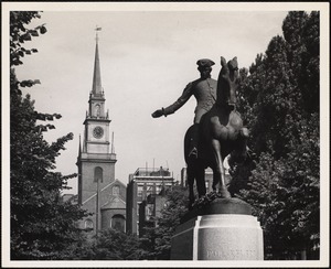 Old North Church & Paul Revere statue