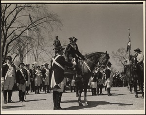 Paul Revere greeted at Lexington Green by Minute Men