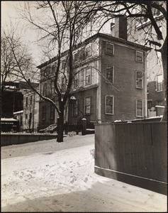 Hyde mansion, 32 Cordis St.