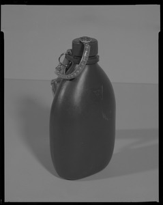 CEMEL- equipment, canteen, Swedish, front