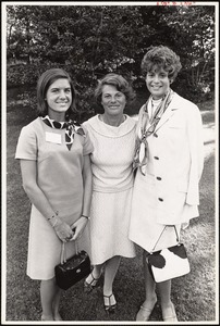Ann Scharff '69, niece of Louise Scharff Seymour '31, and Kathie Seymour '69, dau. of Louise Scharff Seymour