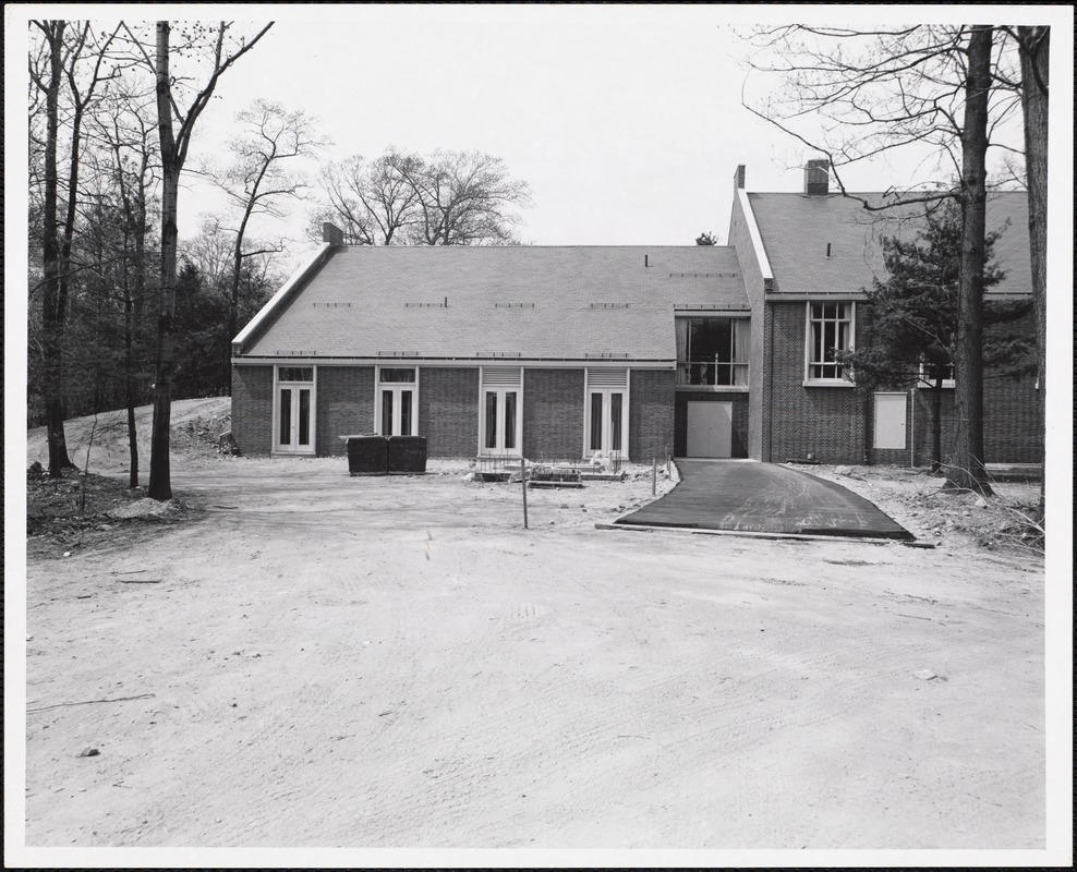 Refectory addition at Pine Manor