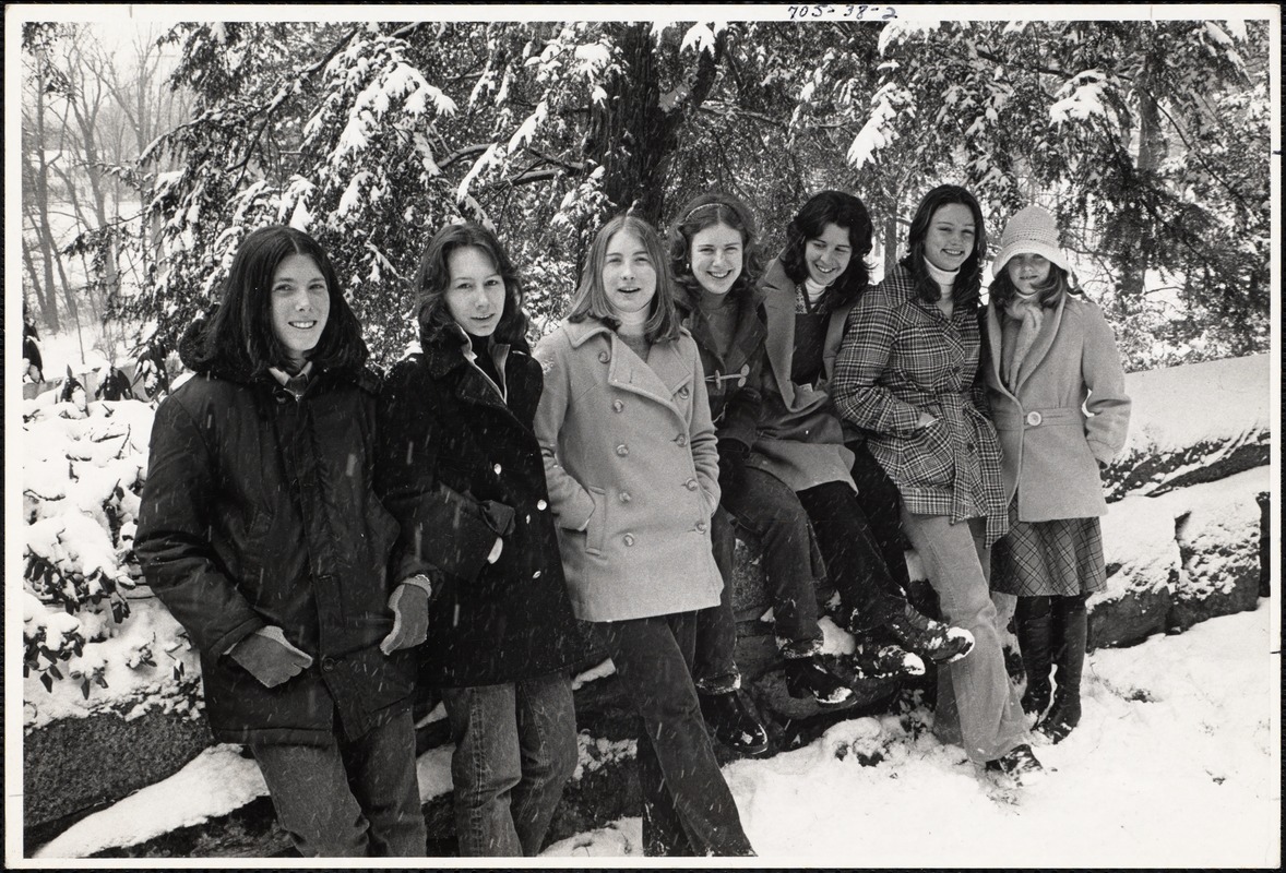 Left to right: 1) Lulu Navarre, 2) Pam Menzie, 3) Jane Gallagher, 4) Margaret Wrightson, 5) Jane Tracy, 6) Corneille Lucado, 7) Marcie Nold?