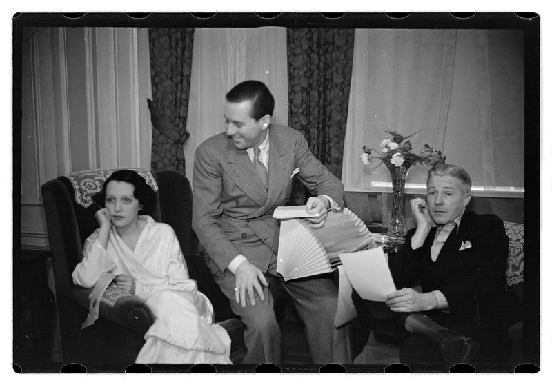 Bebe Daniels and family