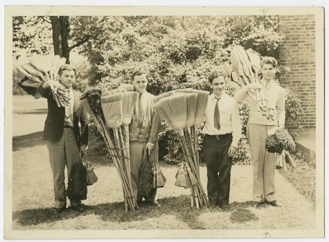 Undergraduate Salesmen of Brooms and Baskets, London