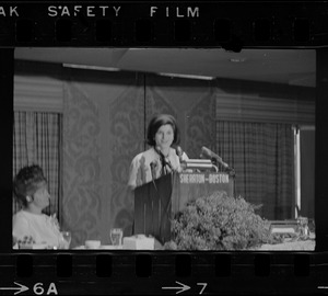 Luci Johnson addressing the Women's Auxiliary of the American Optometric Association