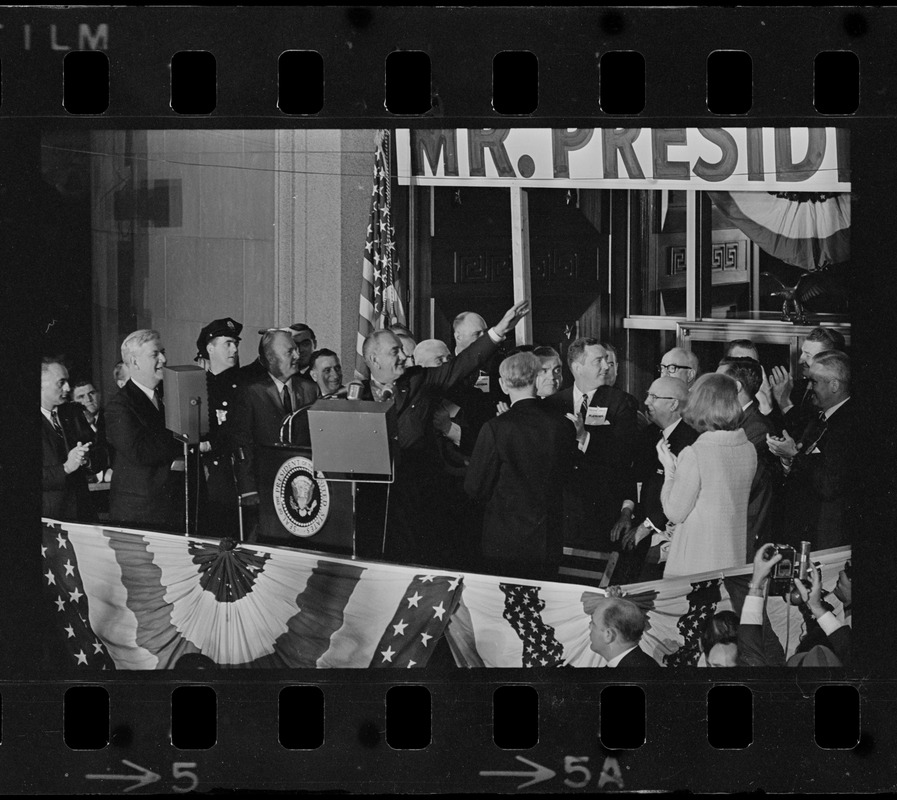 Lyndon Johnson campaign rally in Post Office Square - Digital Commonwealth
