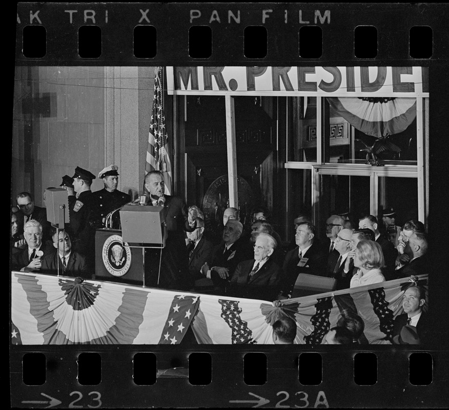 Lyndon Johnson campaign rally in Post Office Square - Digital Commonwealth