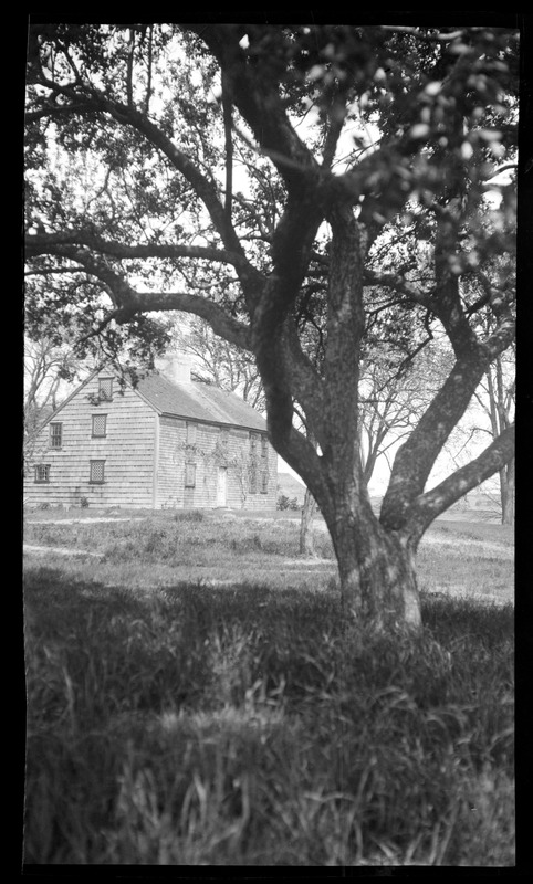 Major John Bradford House, 50 Landing Road, view through the trees