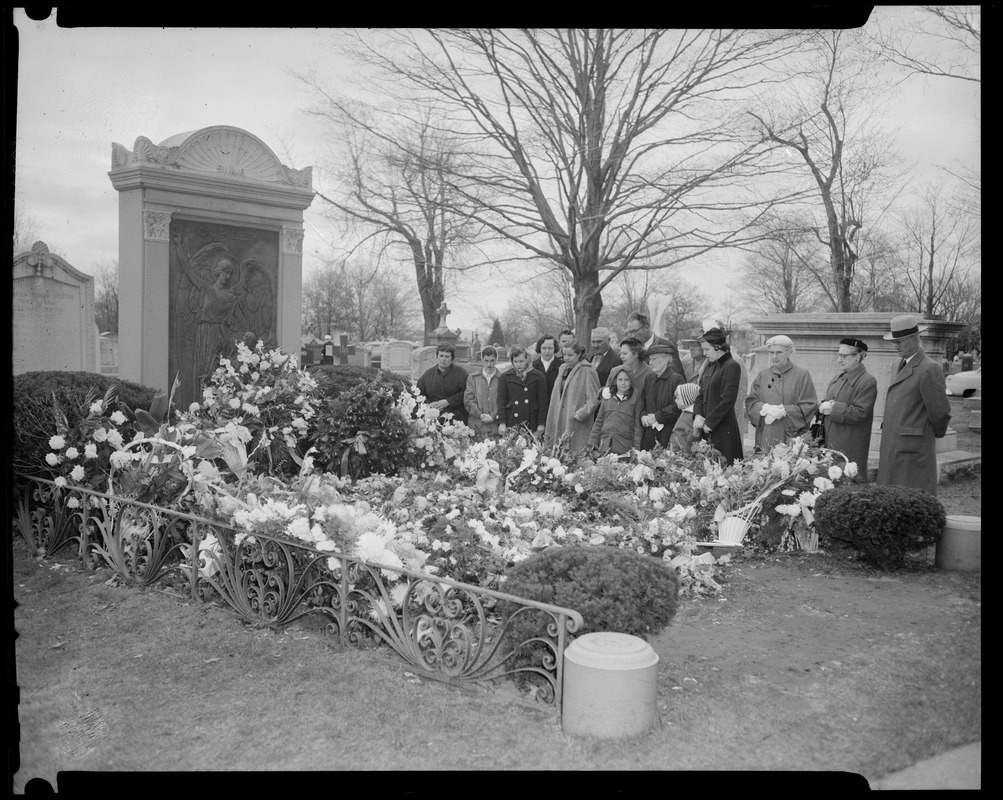 Visitors At Curley s Grave Digital Commonwealth