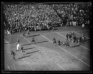 Portsmouth Spartans play Boston Redskins at Fenway