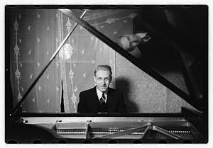 Leo Litwin short roll